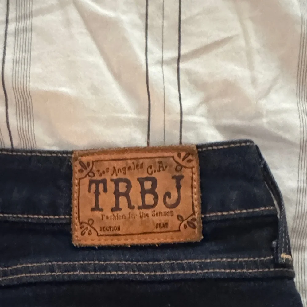 True Religion Dark Blue Jean Shorts - Picture 6 of 6
